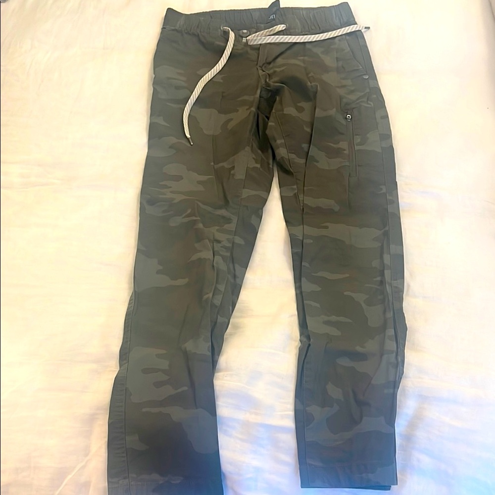 Vuori Olive Camouflage Joggers